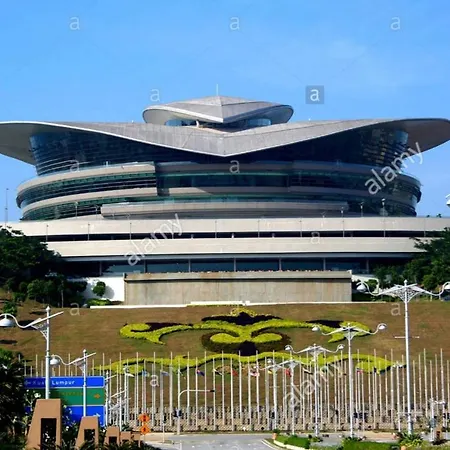 Conezion Residence Putrajaya Nearby Ioi City Mall Exterior photo